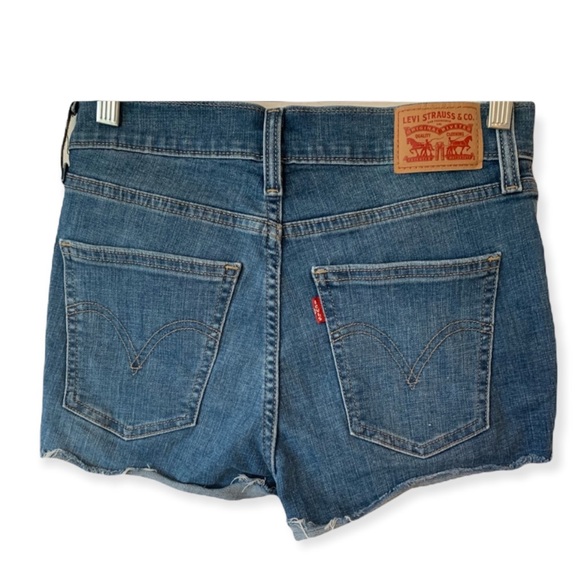 Levi’s Denim Jean Distressed shorts size 25 women’s Blue Summer - Picture 3 of 12